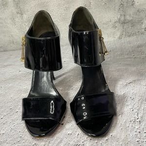 Gucci Black Patent Leather Heels (6)